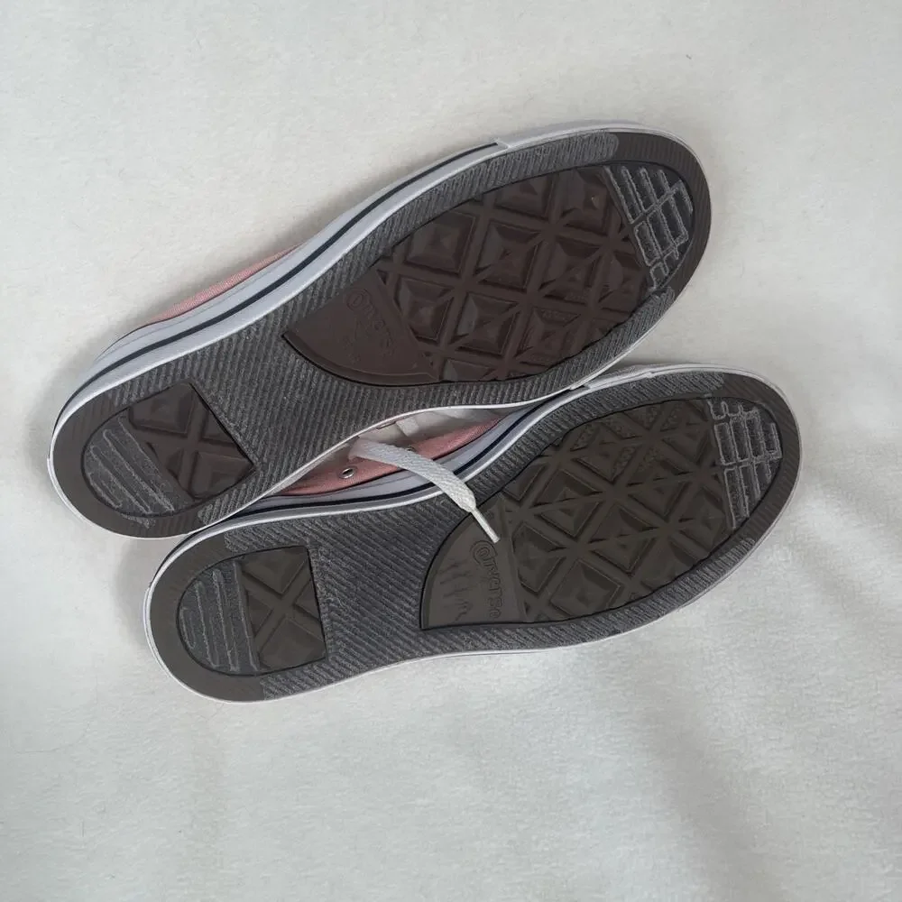 Unisex Chuck Taylor Converse Pink men's 7 ladies 9